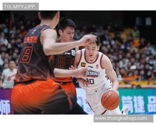 精彩球赛全程直播，实时比分更新与精彩瞬间回顾，带你领略每一场激战的热血与激情