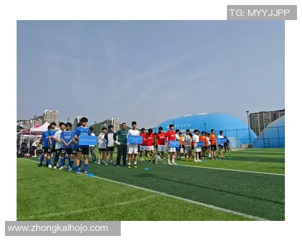 3月24日中国足球明星齐聚一堂共庆足球盛事展现风采与激情